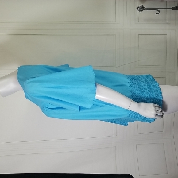 Land's End SZ XL Tunic Top Blue Cap Sleeves & Eyelet Perforated Hem Lightweight - Picture 4 of 10